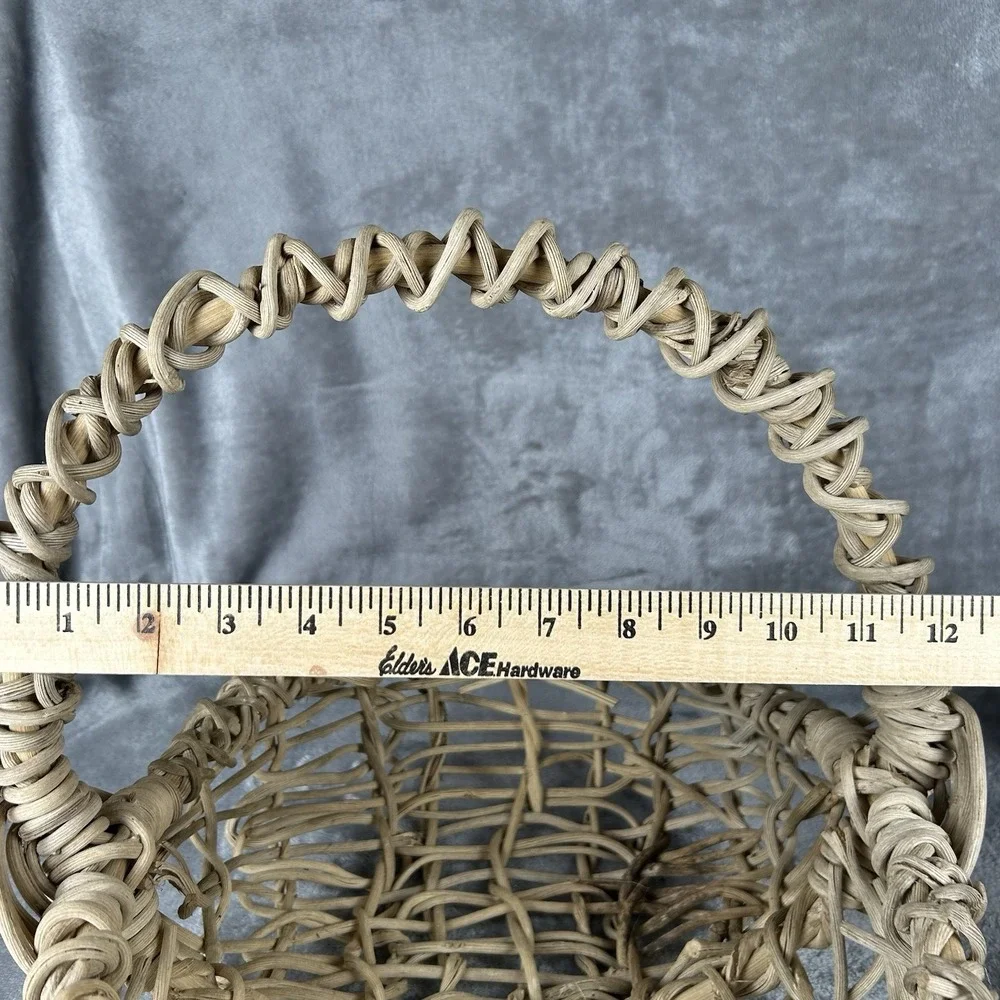 VTG Open Weave Egg Gathering Basket Top Handle Hand Woven Rustic Primitive Decor
